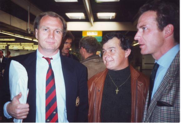 Schon vor Jahrzehnten auf Du und Du mit den Bayern-Granden: Seppl Kraft mit Uli Hoeneß (links) und Karl-Heinz Rummenigge