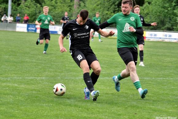 SVM vergibt im Derby zu viele Torchancen und am Ende teilte man sich freundschaftlich die Punkte 