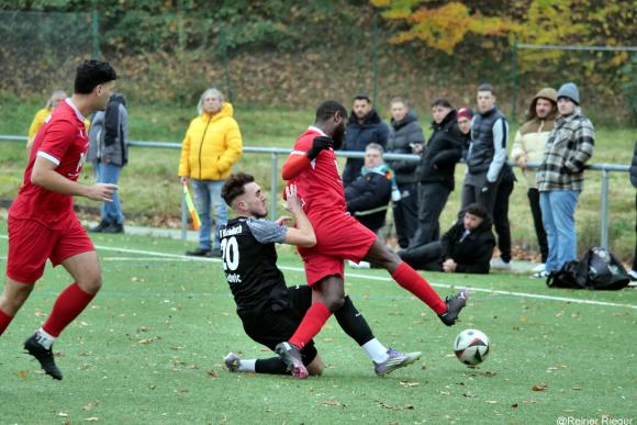 SVM-Reserve mit knappen Auswärtssieg in Baden-Baden