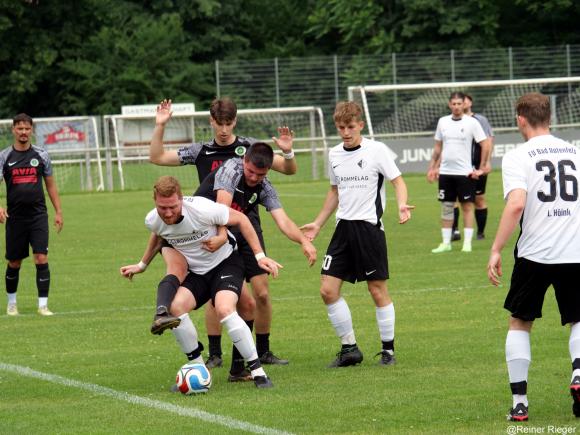 SVM Reserve legt im Vorspiel mit Auswärtssieg den Grundstock für den Aufstieg